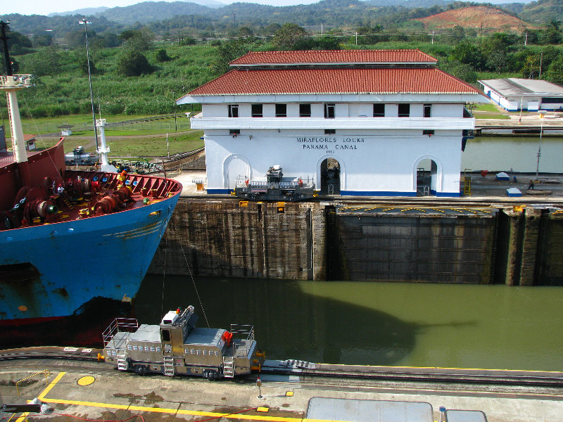 Miraflores-Locks-Panamax-Ship-Panama-Canal-034