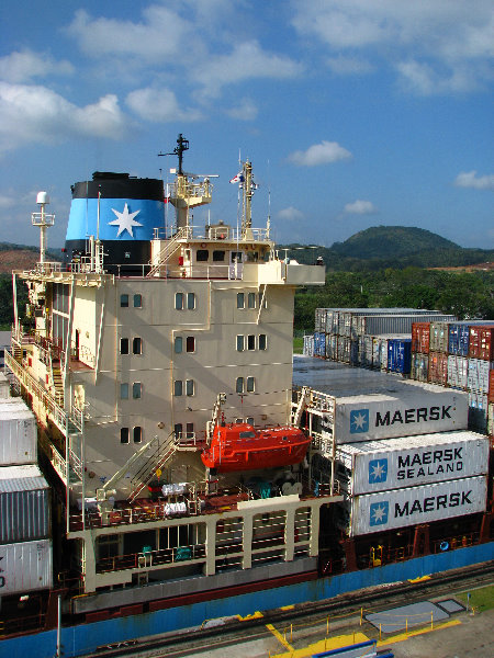Miraflores-Locks-Panamax-Ship-Panama-Canal-036