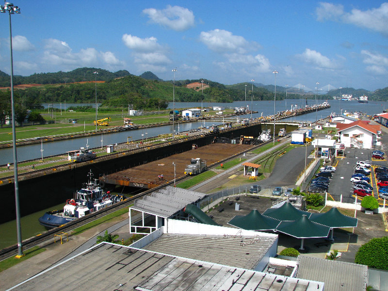 Miraflores-Locks-Panamax-Ship-Panama-Canal-040