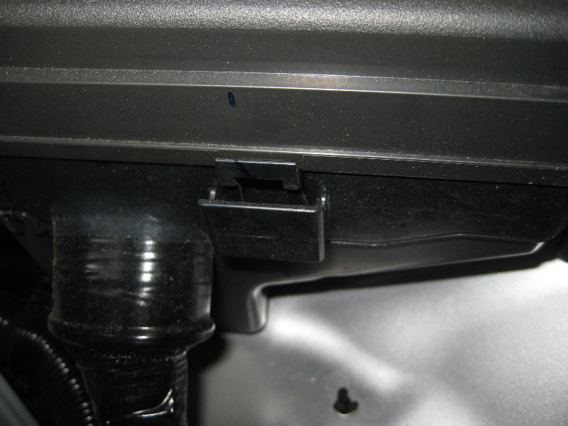 Mitsubishi-Lancer-Electrical-Fuses-Replacement-Guide-002