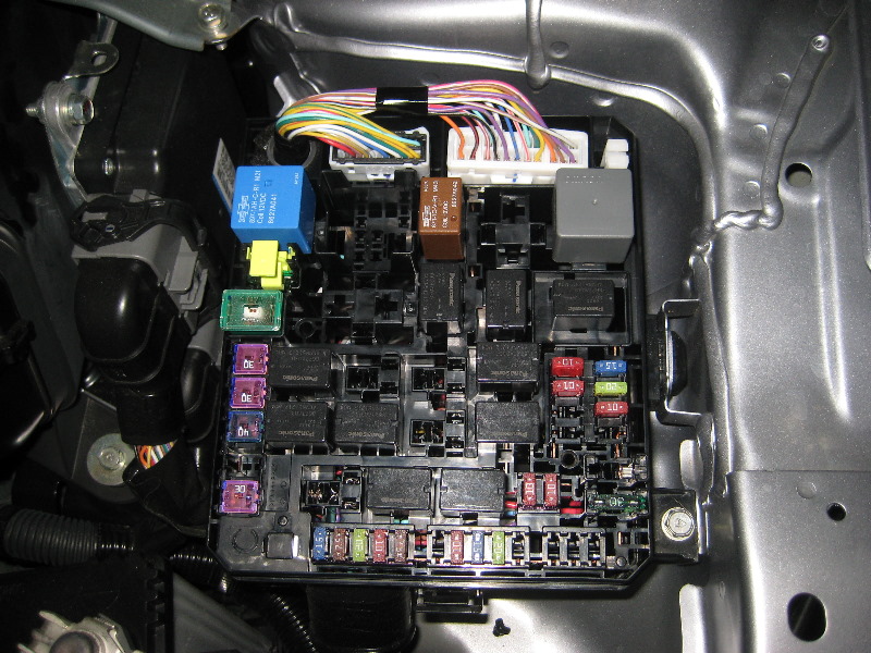 MitsubishiLancerElectricalFusesReplacementGuide006
