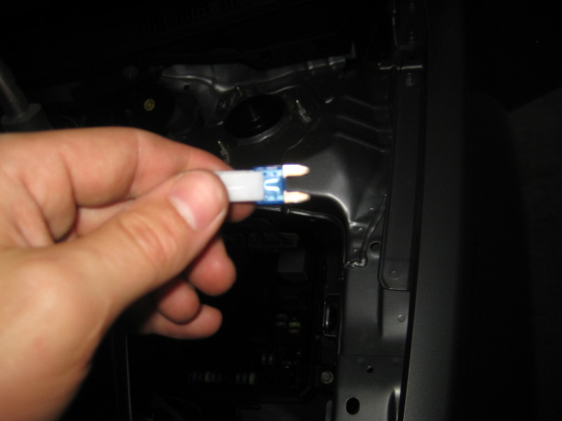 Mitsubishi-Lancer-Electrical-Fuses-Replacement-Guide-015