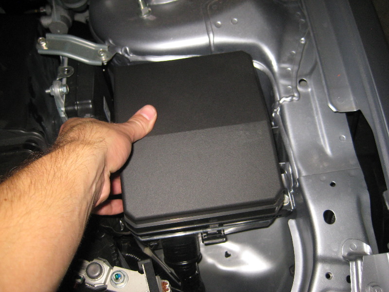 Mitsubishi-Lancer-Electrical-Fuses-Replacement-Guide-019