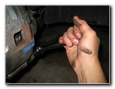 Mitsubishi-Lancer-Front-Brake-Pads-Replacement-Guide-032