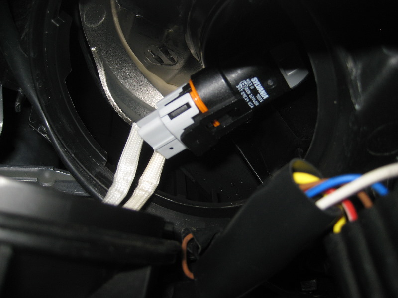 MitsubishiLancerHeadlightBulbsReplacementGuide016