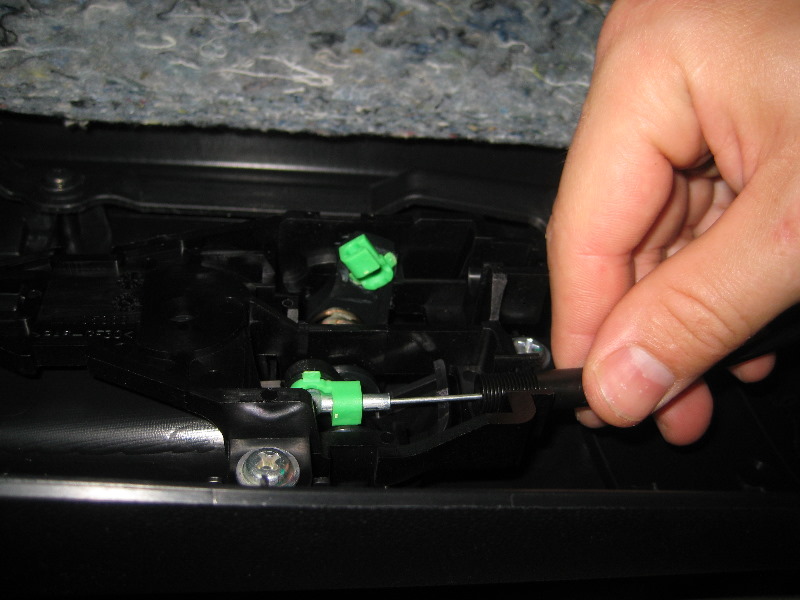 Mitsubishi-Lancer-Interior-Door-Panel-Removal-Guide-040