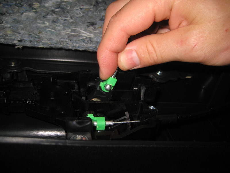 Mitsubishi-Lancer-Interior-Door-Panel-Removal-Guide-041