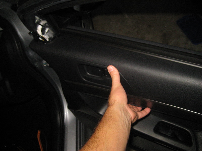 Mitsubishi-Lancer-Interior-Door-Panel-Removal-Guide-043