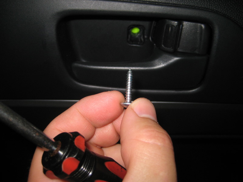 Mitsubishi-Lancer-Interior-Door-Panel-Removal-Guide-054