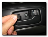 Mitsubishi-Lancer-Interior-Door-Panel-Removal-Guide-004