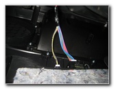 Mitsubishi-Lancer-Interior-Door-Panel-Removal-Guide-027