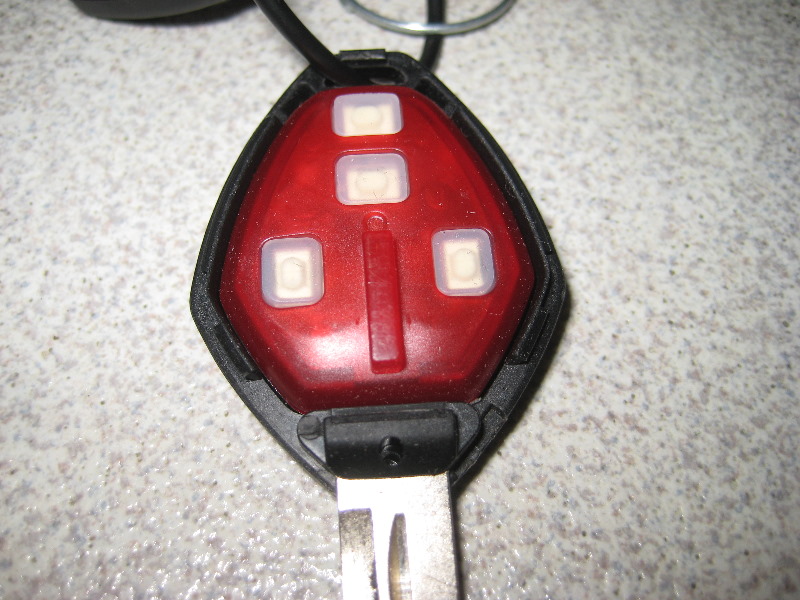 Mitsubishi-Lancer-Key-Fob-Battery-Replacement-Guide-006