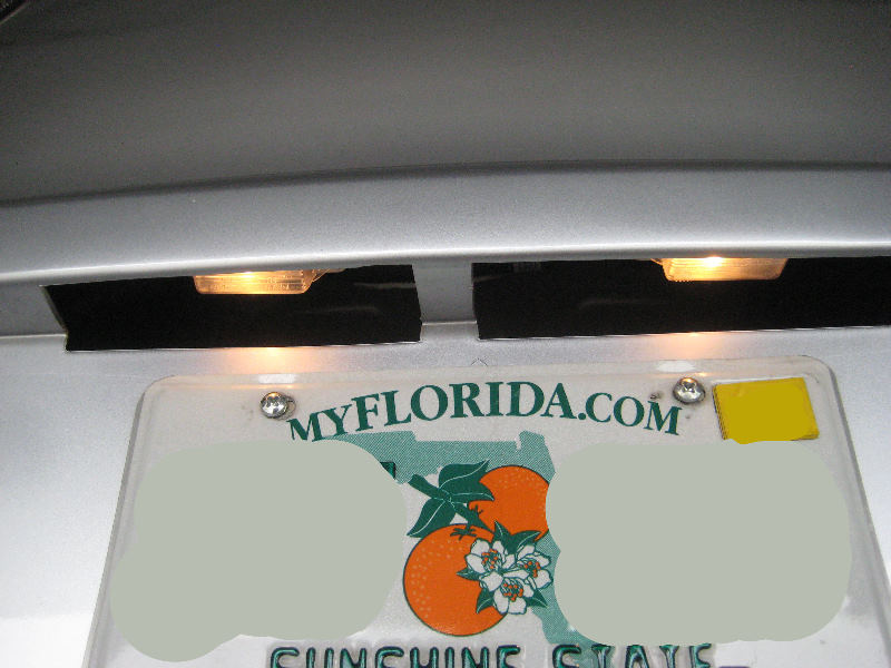 Mitsubishi-Lancer-License-Plate-Light-Bulbs-Replacement-Guide-015