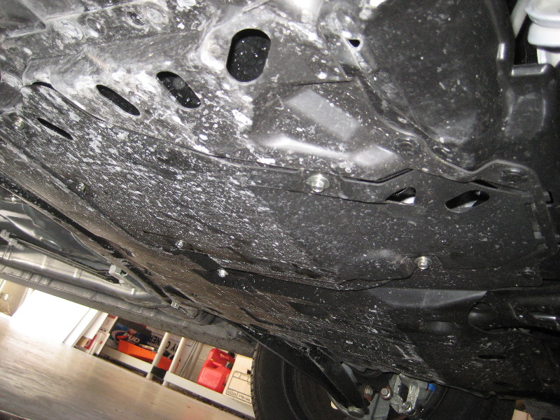 Mitsubishi-Lancer-MIVEC-Engine-Oil-Change-Filter-Replacement-Guide-005