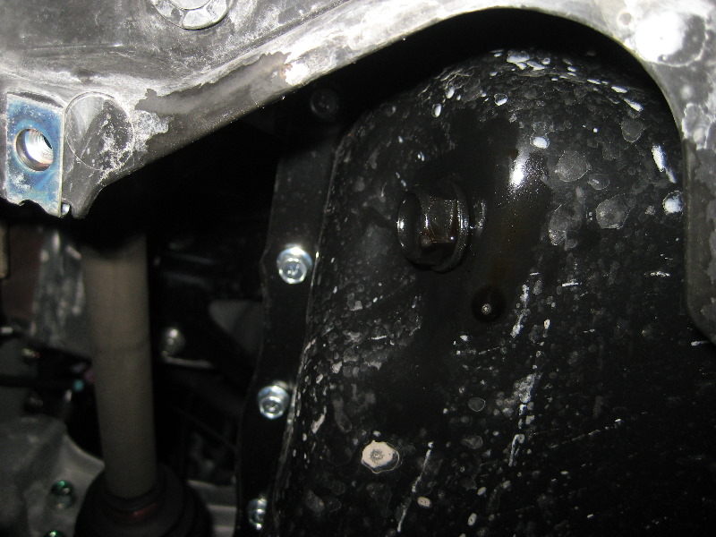 Mitsubishi-Lancer-MIVEC-Engine-Oil-Change-Filter-Replacement-Guide-010