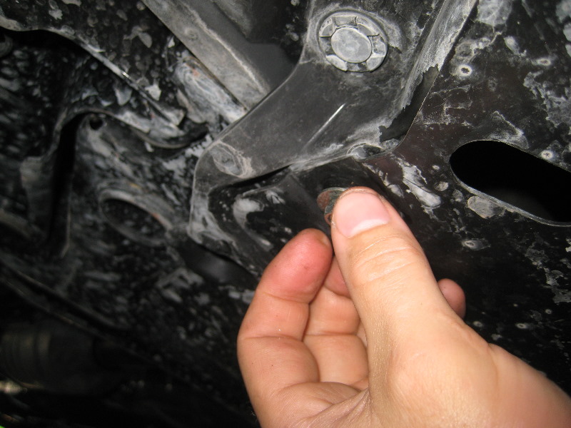 Mitsubishi-Lancer-MIVEC-Engine-Oil-Change-Filter-Replacement-Guide-022