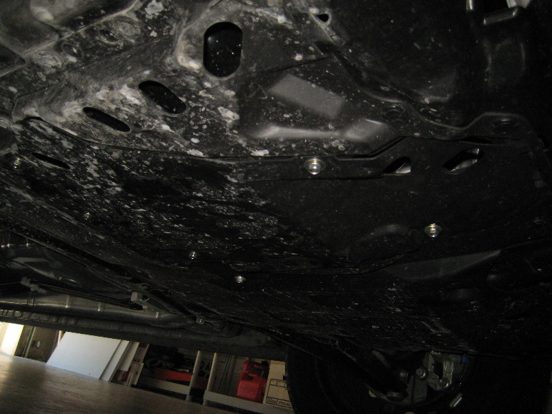 Mitsubishi-Lancer-MIVEC-Engine-Oil-Change-Filter-Replacement-Guide-024