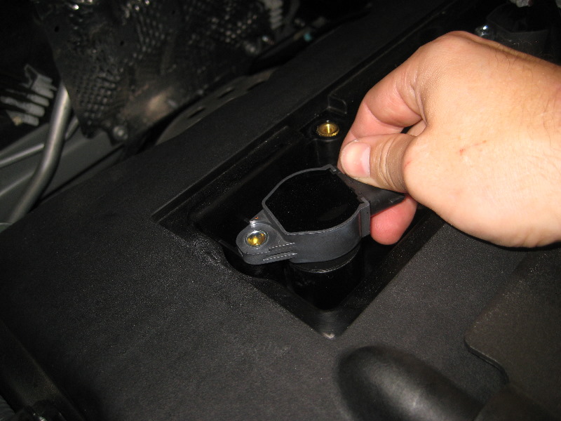 Mitsubishi-Lancer-MIVEC-Engine-Spark-Plugs-Replacement-Guide-011