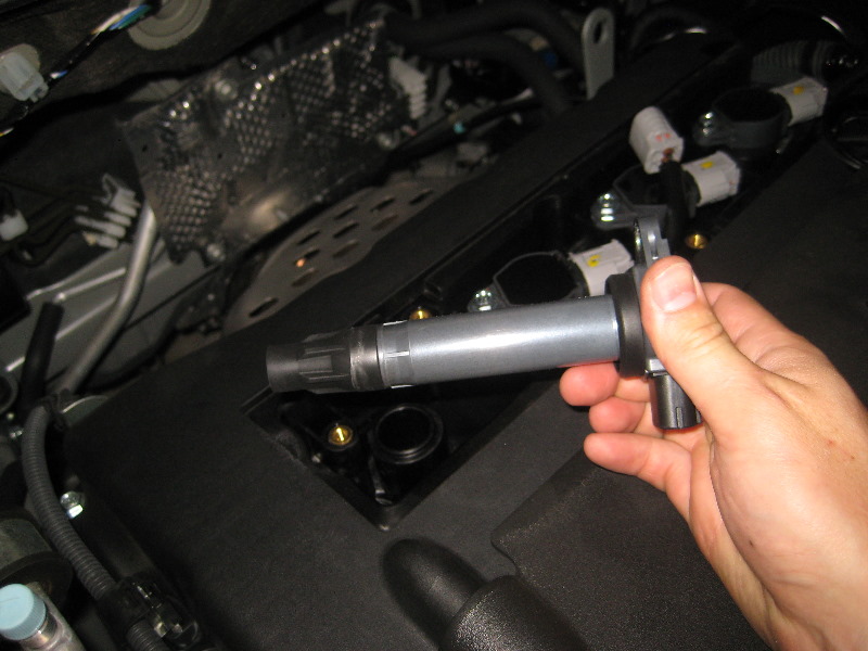 Mitsubishi-Lancer-MIVEC-Engine-Spark-Plugs-Replacement-Guide-012