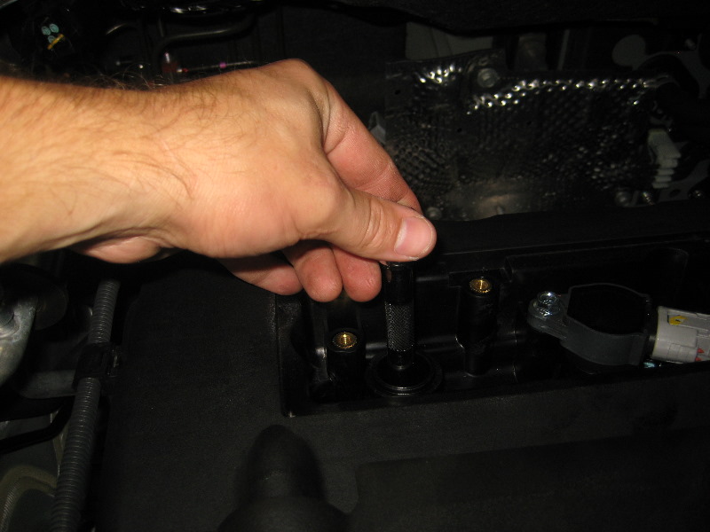 Mitsubishi-Lancer-MIVEC-Engine-Spark-Plugs-Replacement-Guide-019