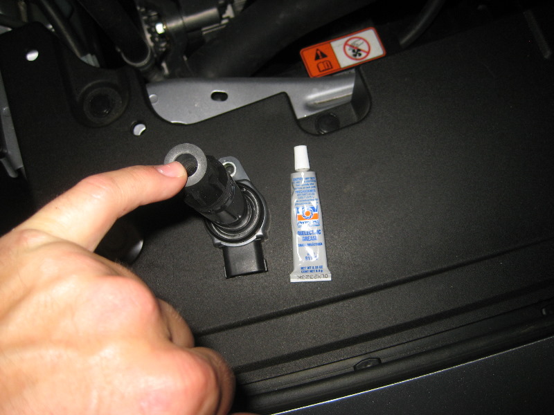 Mitsubishi-Lancer-MIVEC-Engine-Spark-Plugs-Replacement-Guide-021