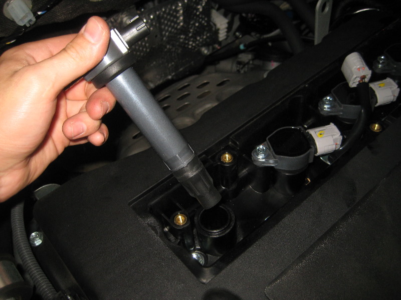 Mitsubishi-Lancer-MIVEC-Engine-Spark-Plugs-Replacement-Guide-022