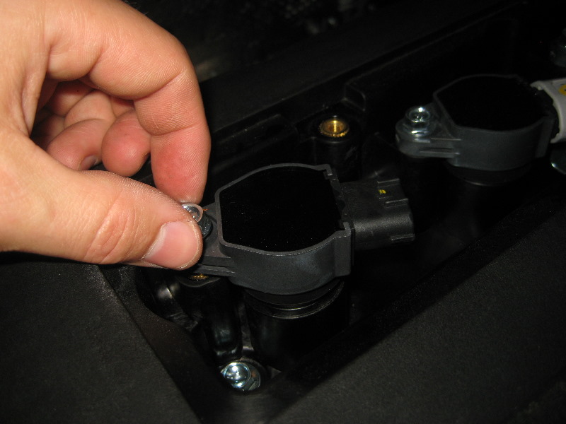 Mitsubishi-Lancer-MIVEC-Engine-Spark-Plugs-Replacement-Guide-024