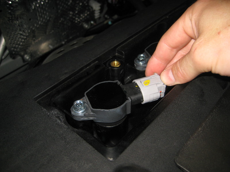 Mitsubishi-Lancer-MIVEC-Engine-Spark-Plugs-Replacement-Guide-026