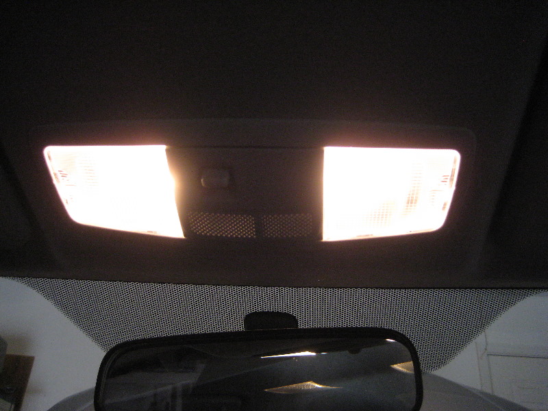 Mitsubishi-Lancer-Map-Light-Bulbs-Replacement-Guide-015