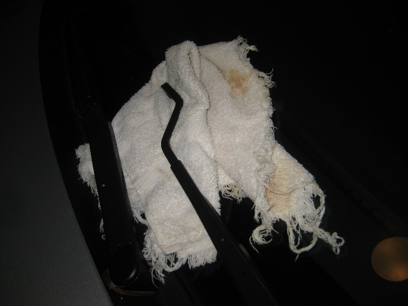 Mitsubishi-Lancer-Windshield-Window-Wiper-Blades-Replacement-Guide-008