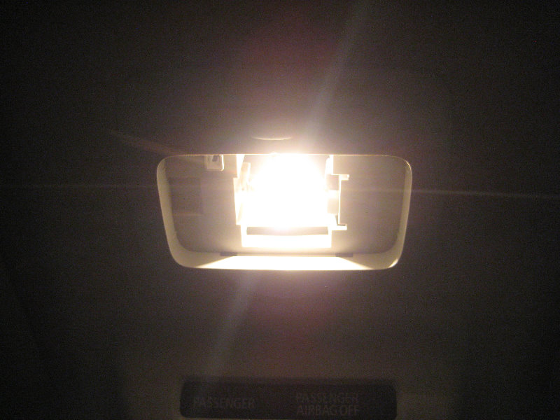 Mitsubishi-Mirage-Dome-Light-Bulb-Replacement-Guide-010