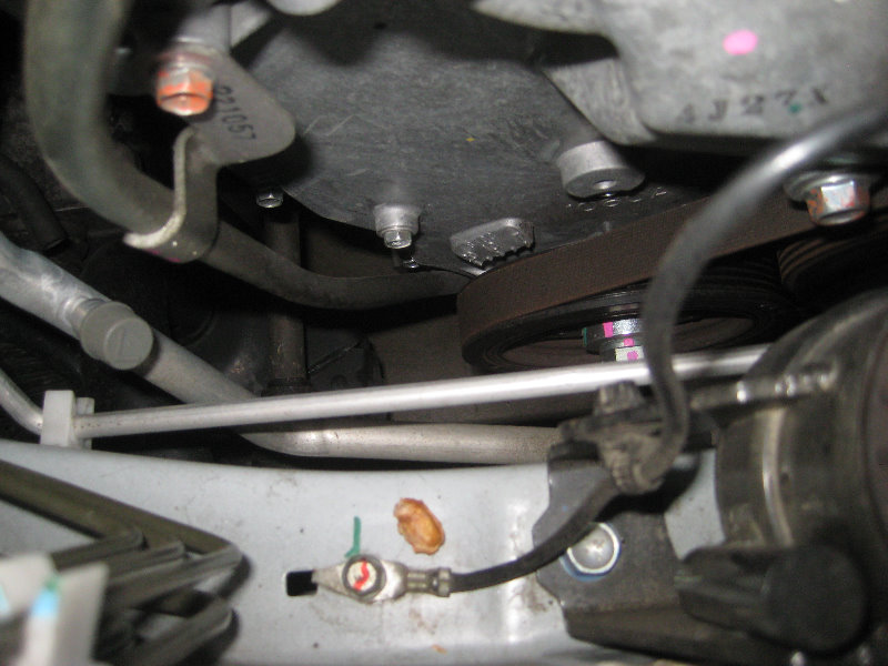 Mitsubishi-Mirage-Engine-Serpentine-Belt-Replacement-Guide-004