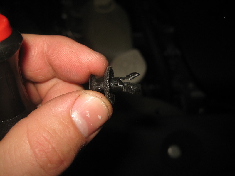 2011-2017-Mitsubishi-Outlander-Sport-12V-Automotive-Battery-Replacement-Guide-004