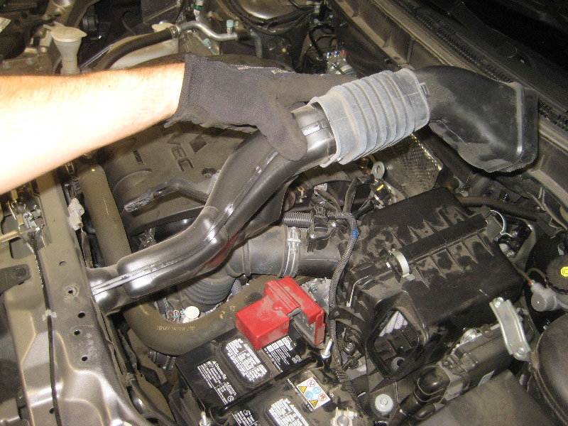 2011-2017-Mitsubishi-Outlander-Sport-12V-Automotive-Battery-Replacement-Guide-041