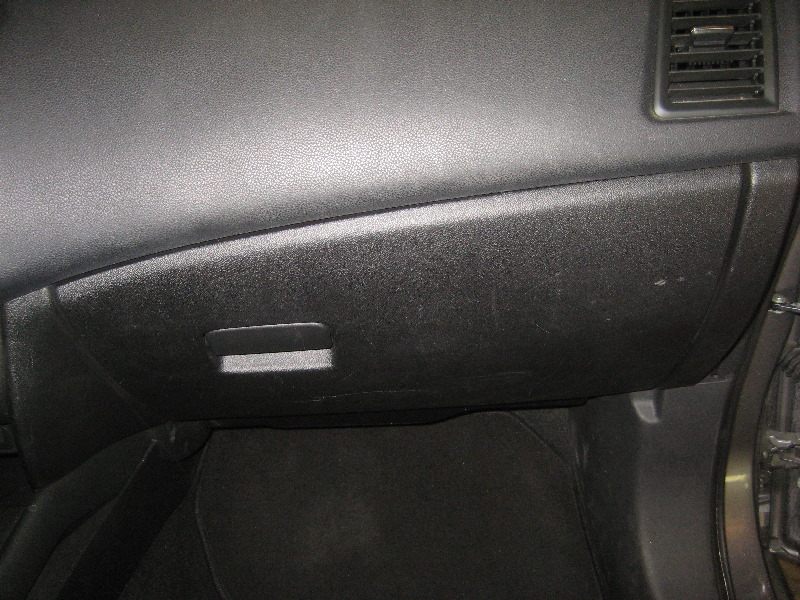 2011-2017-Mitsubishi-Outlander-Sport-Cabin-Air-Filter-Replacement-Guide-027