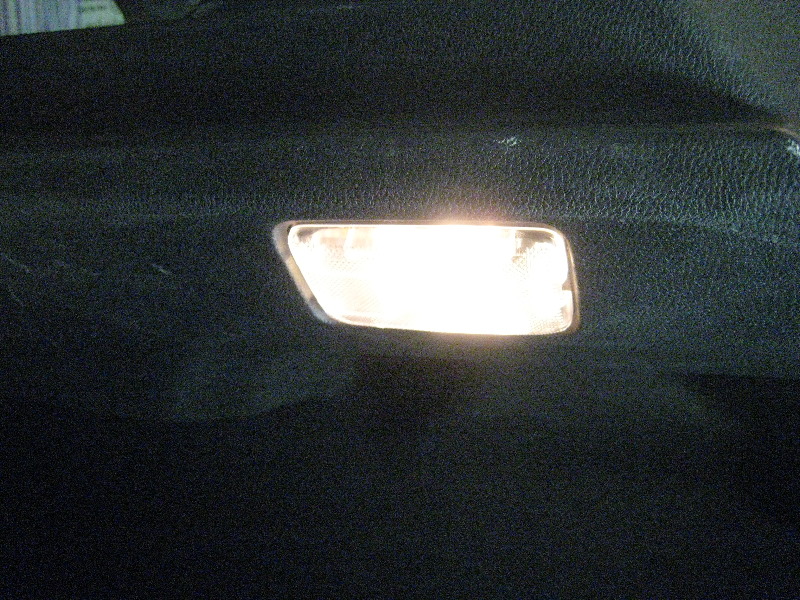 2011-2017-Mitsubishi-Outlander-Sport-Cargo-Area-Light-Bulb-Replacement-Guide-012