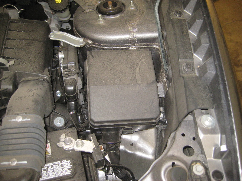 2011-2017-Mitsubishi-Outlander-Sport-Electrical-Fuse-Replacement-Guide-001