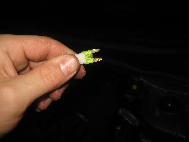 2011-2017-Mitsubishi-Outlander-Sport-Electrical-Fuse-Replacement-Guide-015