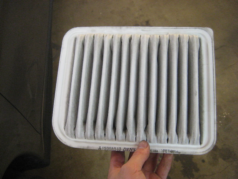 2011-2017-Mitsubishi-Outlander-Sport-Engine-Air-Filter-Replacement-Guide-008