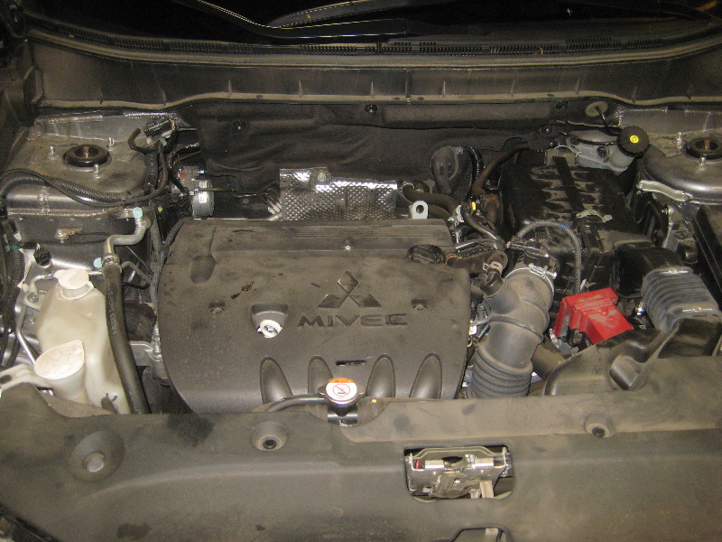 2011-2017-Mitsubishi-Outlander-Sport-Engine-Spark-Plugs-Replacement-Guide-001