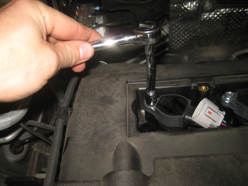 2011-2017-Mitsubishi-Outlander-Sport-Engine-Spark-Plugs-Replacement-Guide-010