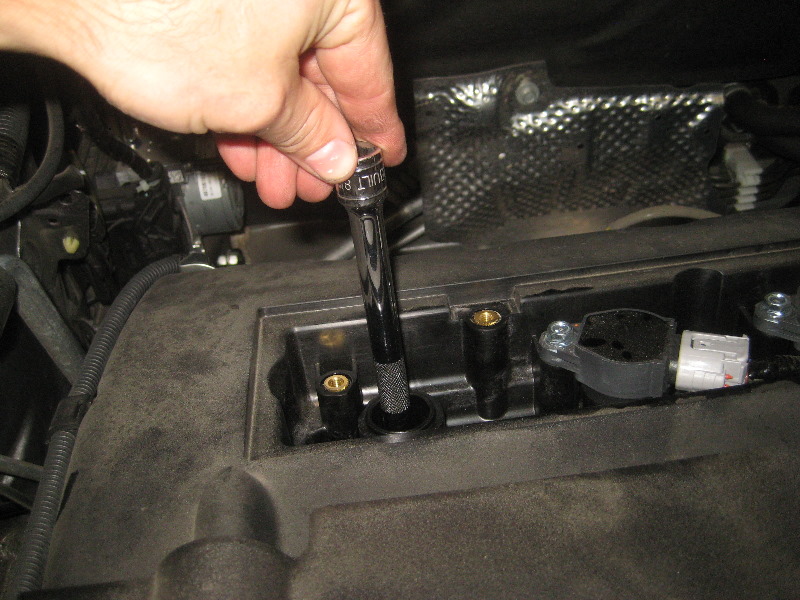 2011-2017-Mitsubishi-Outlander-Sport-Engine-Spark-Plugs-Replacement-Guide-016