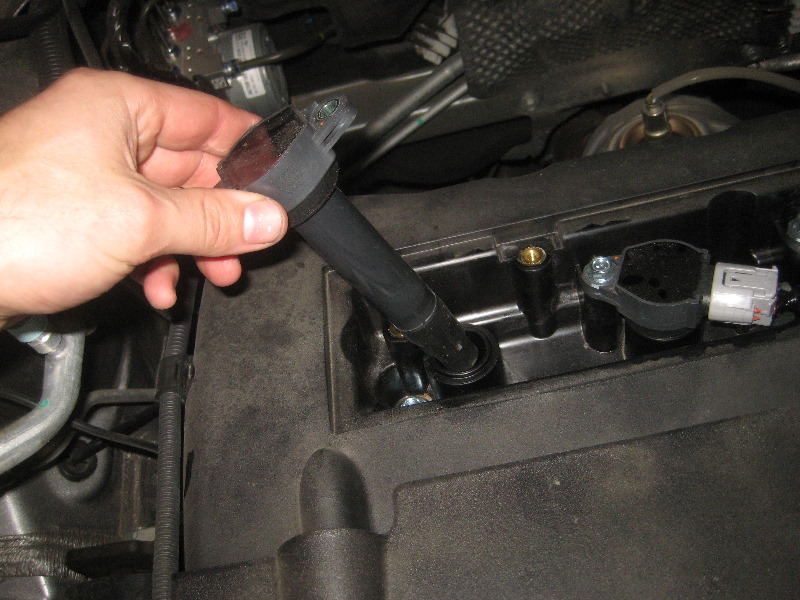 2011-2017-Mitsubishi-Outlander-Sport-Engine-Spark-Plugs-Replacement-Guide-022