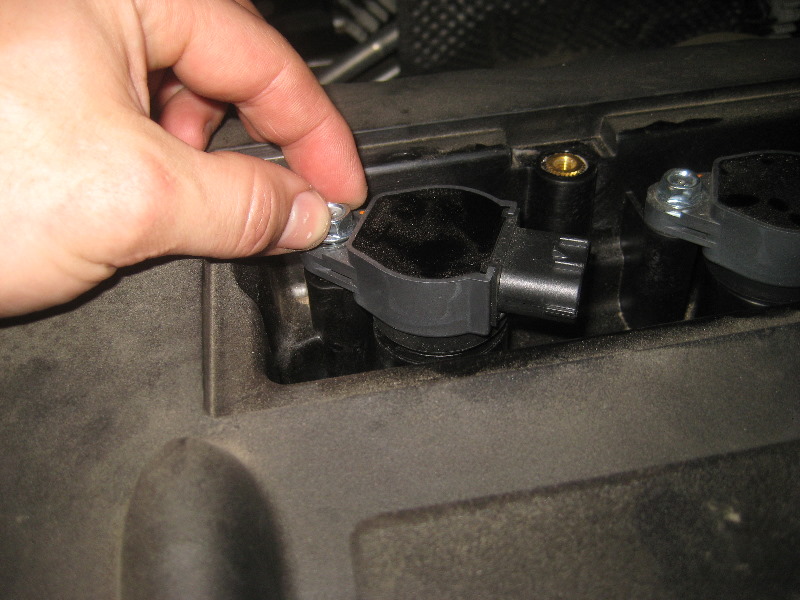 2011-2017-Mitsubishi-Outlander-Sport-Engine-Spark-Plugs-Replacement-Guide-024