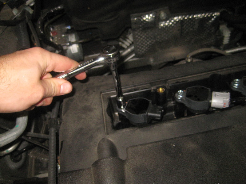 2011-2017-Mitsubishi-Outlander-Sport-Engine-Spark-Plugs-Replacement-Guide-025