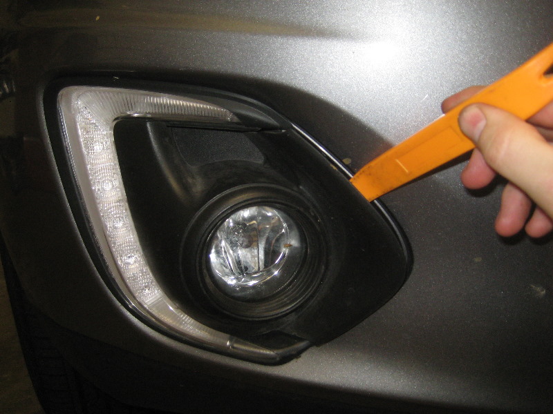 2011-2017-Mitsubishi-Outlander-Sport-Fog-Light-Bulbs-Replacement-Guide-002