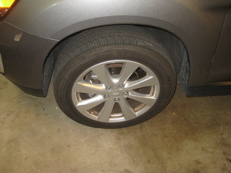 2011-2017-Mitsubishi-Outlander-Sport-Front-Brake-Pads-Replacement-Guide-001