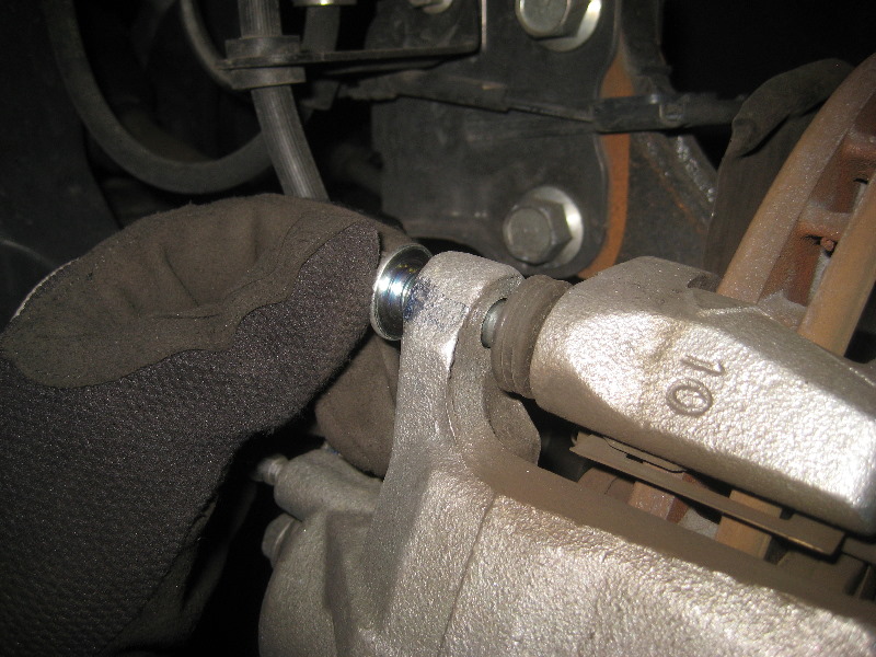 2011-2017-Mitsubishi-Outlander-Sport-Front-Brake-Pads-Replacement-Guide-010