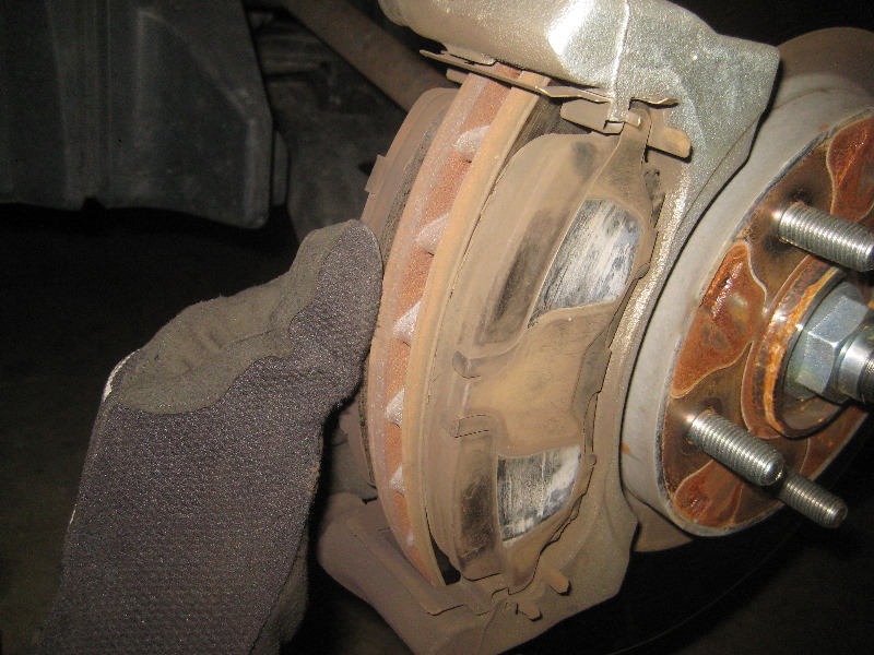 2011-2017-Mitsubishi-Outlander-Sport-Front-Brake-Pads-Replacement-Guide-015