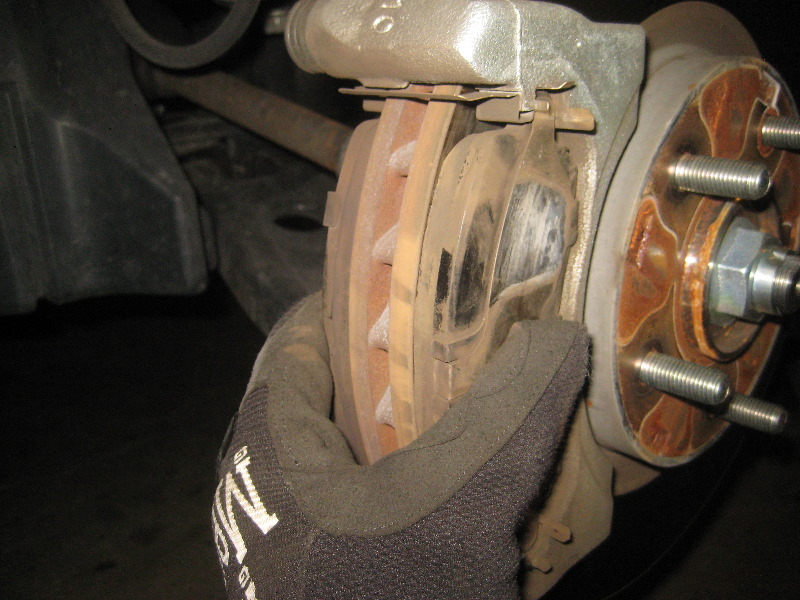 2011-2017-Mitsubishi-Outlander-Sport-Front-Brake-Pads-Replacement-Guide-028